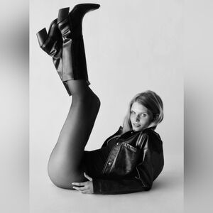 Sleek Black Heeled Women's Cowboy Boots